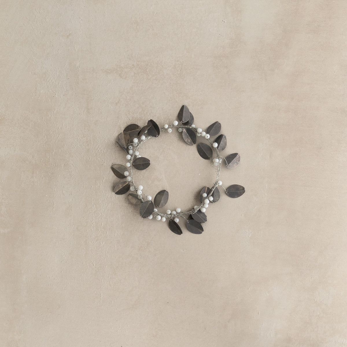 Merry Metal Mistletoe Wreath