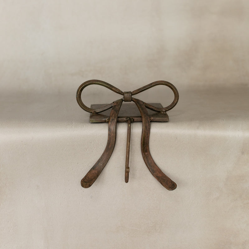 Monroe Stocking Holder