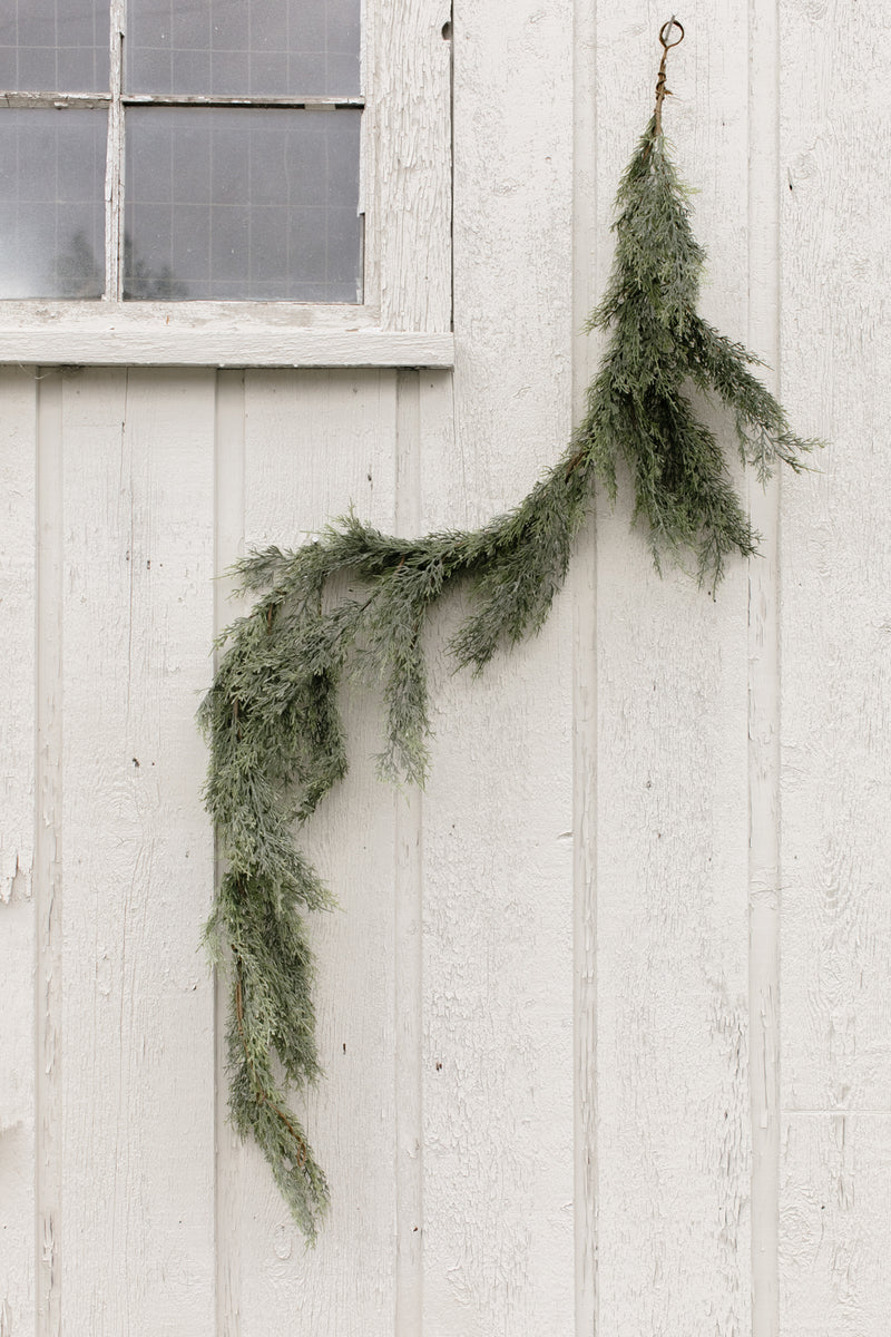 Whispering Hills Garland