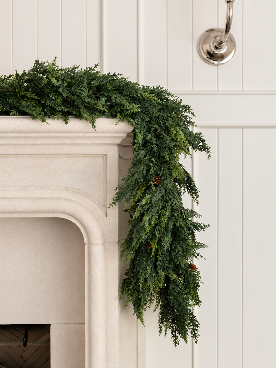 Holly Hills Cedar Garland - 9'