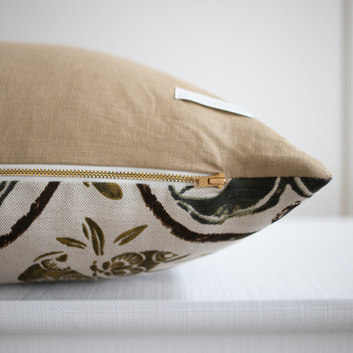 Chesterfield Pillow Cover - 22" x 22"