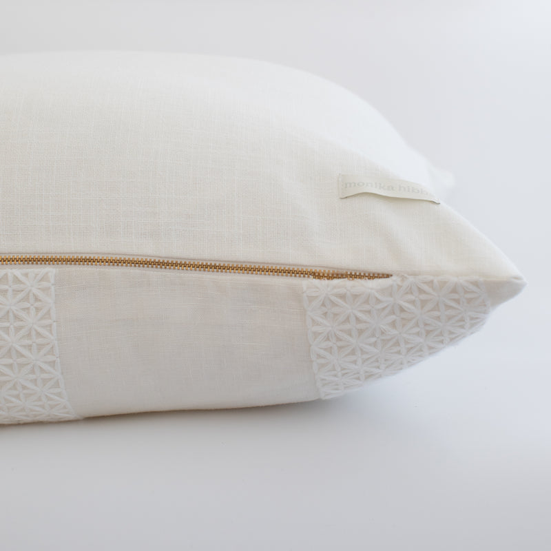 Dolly Pillow Cover - 24" x 24"